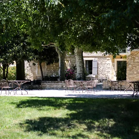 Bed & Breakfast Mas Chateau Blanc 2*