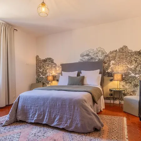 Bed & Breakfast Mas Chateau Blanc Avignon